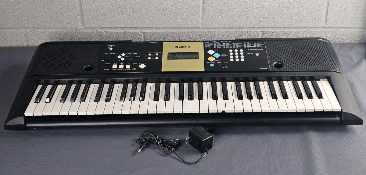 Yamaha YPT-220 キーボード 61鍵 ACアダプター付き ヤマハ | YPT-220 - ポータブルキーボード - 概要