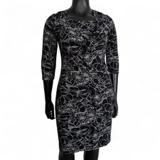 First Avenue Sz 16 Dress Black & White A-line Jersey Knee Length V-neck Stretch