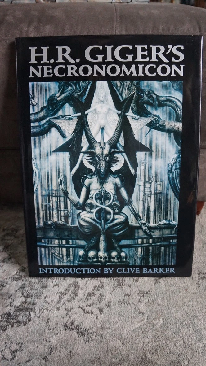 Preços baixos em Giger necronomicon | eBay