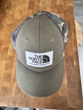 THE NORTH FACE Unisex Mudder Trucker Hat