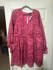 Cute Torrid Pink Paisley Summer Dress With Pockets NWT Size 2/18-20
