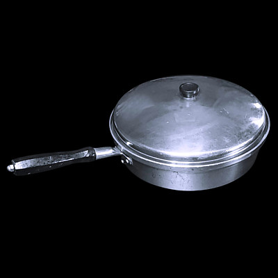 Vintage Buckeye Virgin Rolled Aluminum Ware 10.5'' Skillet + Lid  Wooster, OH