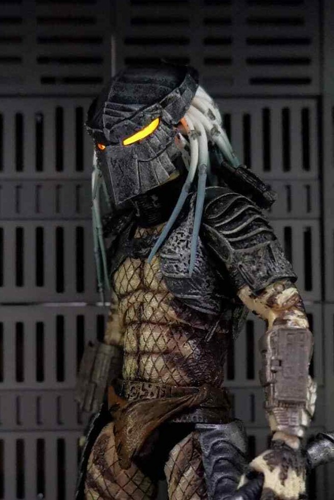 Custom 1/12 scale Predator Mask with LED ***MADE TO ORDER