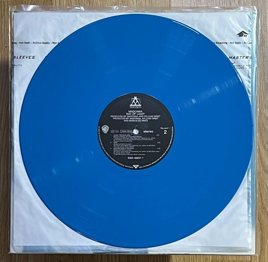 Madonna Ray of Light Vinyl Limited Edition Blue 2LP Sainsburys - Image 3 of 4