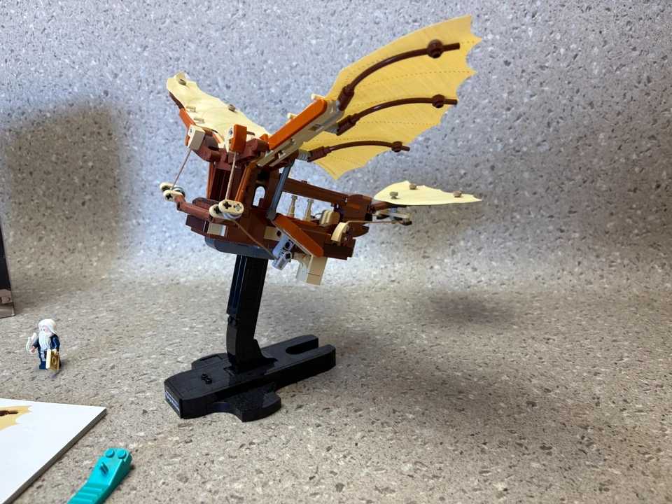 LEGO Icons 10363 Leonardo da Vinci's Flying Machine, Foto 4 von 5