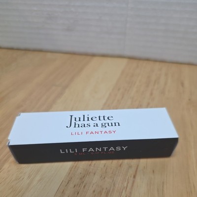 Juliette Has A Gun Lili Fantasy Eau de Parfum Travel Spray 5ml New In Box #c3c