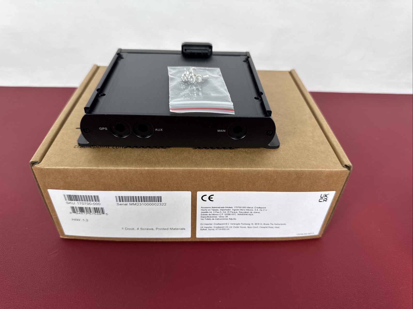 Base de extensibilidad Cradlepoint COR # 170700-000, para IBR600B/650B, IBR900/950, imagen 2