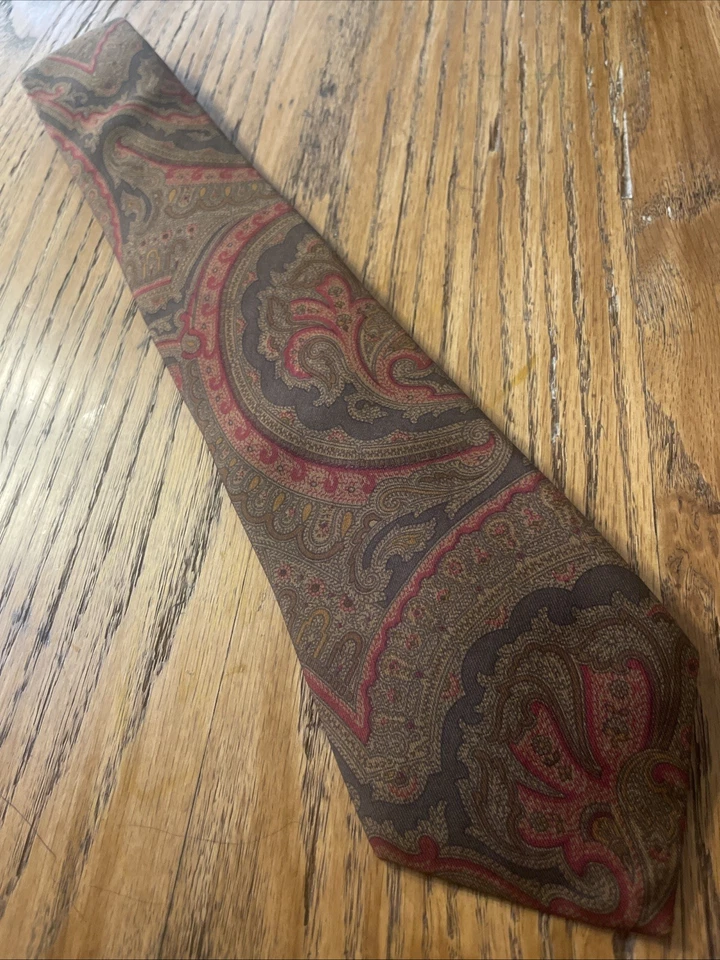 Corbata vintage usada en excelente estado Liberty Of London CRISP antigua loca seda cachemira Reino Unido Inglaterra Foto 2 de 4