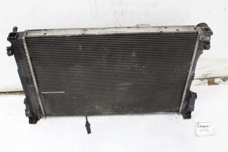 Used Radiator fits: 2010 Mercedes-benz Mercedes c-class 204 Type GLK350 w/o PZEV Foto 2 de 4