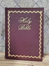 Holy Bible NKJV Thomas Kinkade Lighting the Way Home Heirloom Wedding Family