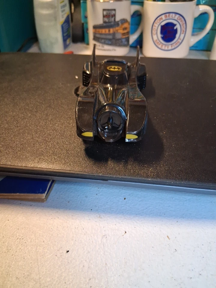 Scalextric Batmobile 1989 Batman DPR 1/32 Scale Slot Car with Lights - Image 2 of 4