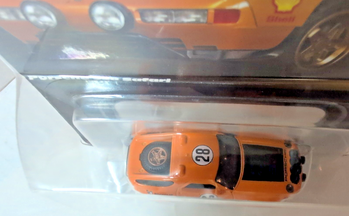Hot Wheels Elite 64 Porsche 928 Safari Real Riders Mattel