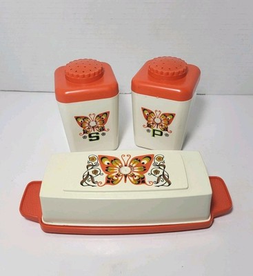 Vintage Sterlite Tablemates Butterfly Plastic Salt & Pepper Shakers/Butter Dish 