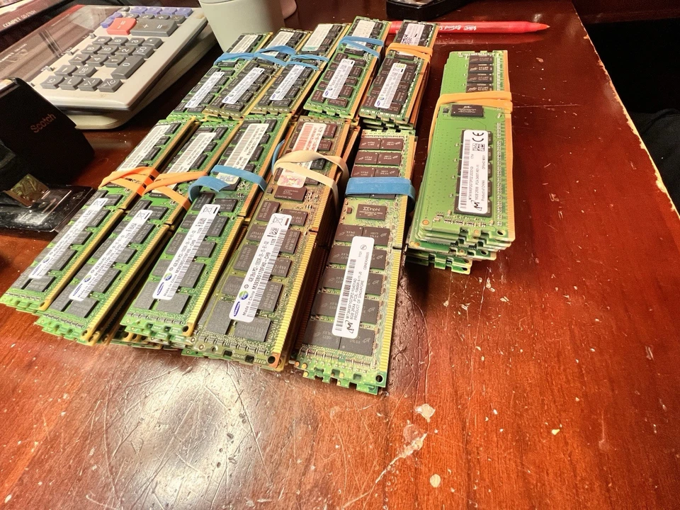 Lote de 116 en total. Servidor Samsung/Micro 4 GB PC3-10600R DDR3 RAM 32 GB 16 GB y 8 GB Foto 2 de 4