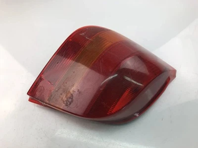 FORD FIESTA III GFJ Feu Arrière Gauche 89FG13N004BA 1996 17961362 - Photo 1/4