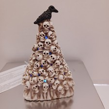6in. LED  SKULLS TREE HALLOWEN DECOR  Rotatin...