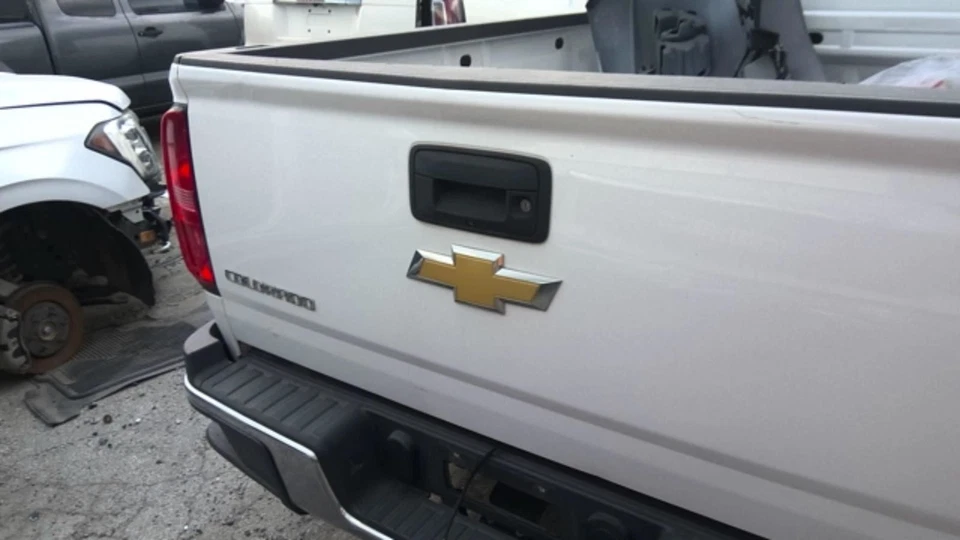 Trunk/Hatch/Tailgate Without Tailgate Assist Fits 15-20 COLORADO 5210562 - Image 2 of 4