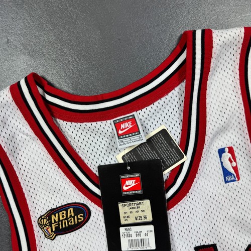 100% Authentic Michael Jordan Vintage Nike 1998 NBA Finals Bulls Jersey Size 44 - Picture 3 of 12