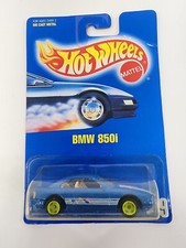NIP FACTORY SEALED Hot Wheels 1990 BMW 850i 5667 Blue Blister Pack #149