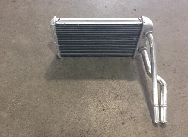 SE ADAPTA A 1995-1999 BUICK OLDSMOBILE RIVIERA AURORA CORE HTR 52472942 - NUEVO OEM Foto 4 de 4