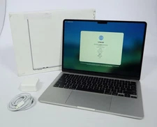 Apple MacBook Air 2025 13" M4 256 GB SSD 16 GB RAM Silver 3 Cycles