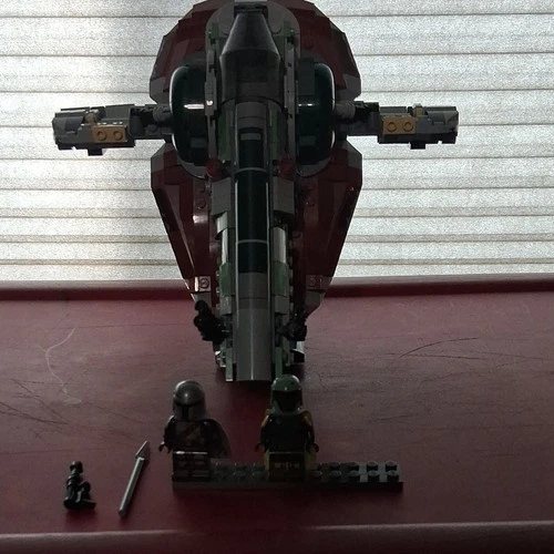 LEGO Star Wars Boba Fett's Starship Complete Set with Minifigures