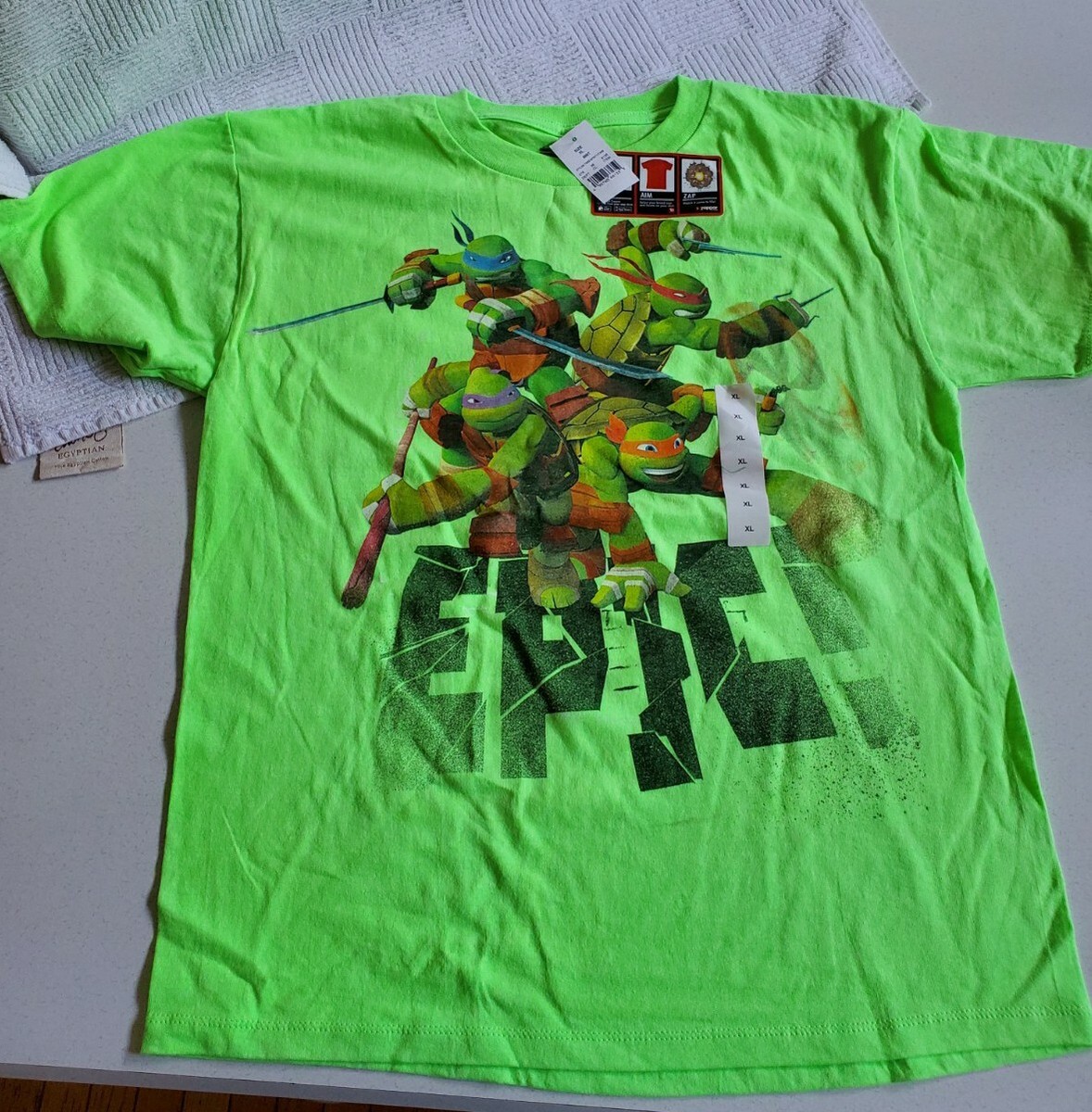 Teenage Mutant NINJA TURTLES EPIC! Mint Green Zappar Tee Shirt
