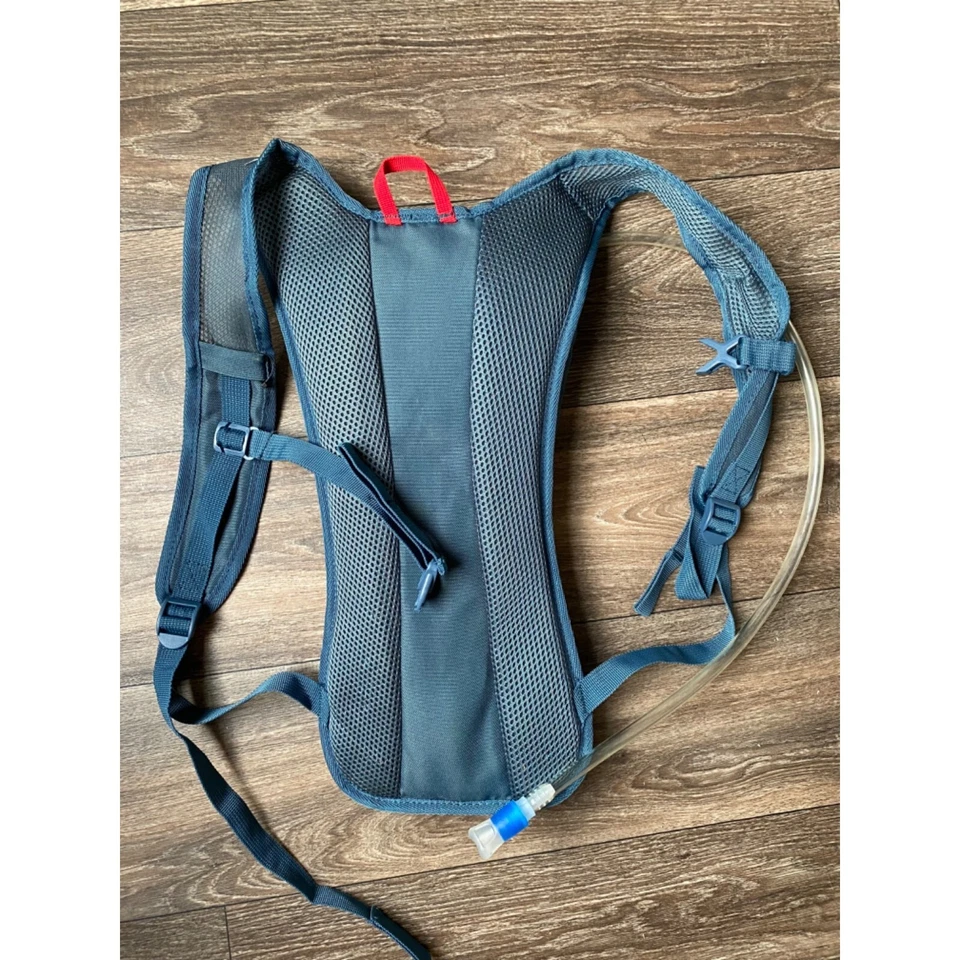 Ozark Trail Hydration Backpack 2L Bottle Liquid Outdoor Hiking Green Water Bag - Image 3 of 4