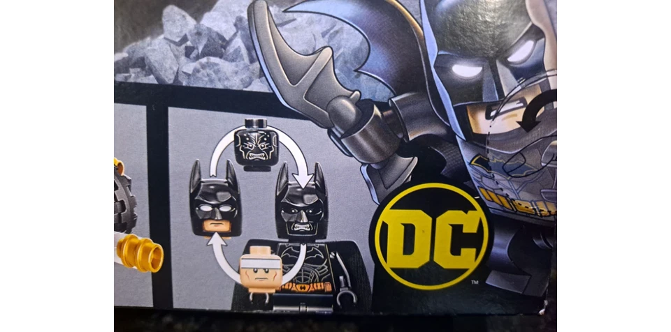 Lego 76239 DC Batman Batmobile Tumbler: Scarecrow Showdown Building Kit 422 Pcs - Image 4 of 4