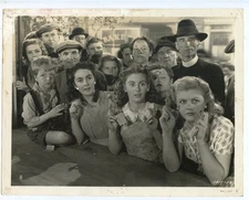 Elizabeth Taylor and Angela Lansbury in National Velvet, Photo 20408