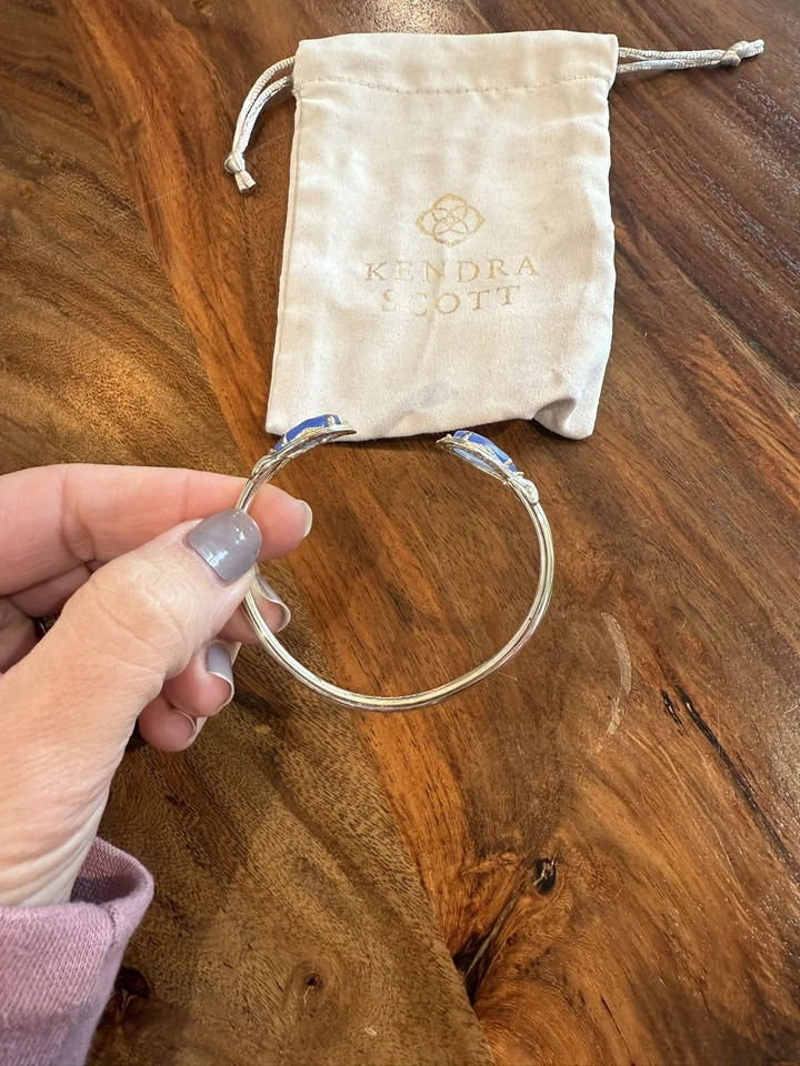 Brazalete Kendra Scott Andy Piedras Calcedonia Azul Brazalete Plata Foto 2 de 4