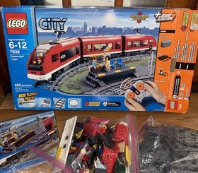 LEGO 7938 CITY Passenger Train Complete In Box Instructions & Mini-figures
