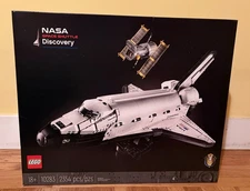LEGO Icons: NASA Space Shuttle Discovery (10283); NEW in Box; dents (see photos)