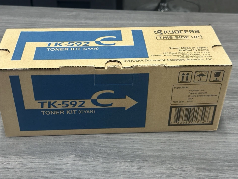 Cartucho de tóner cian original Kyocera TK-592C M6026MFP/FS-C5250DN 1T02KVCUS0 Foto 2 de 4