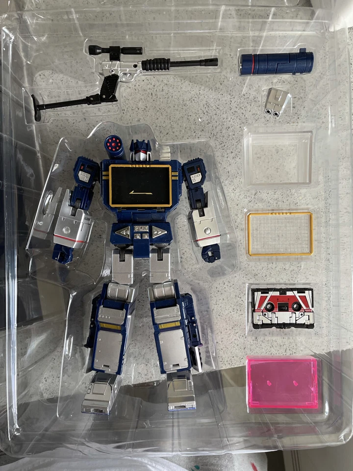 New Toys Packaging THF Soundwave mp13& tape Toy Action Figure - Image 4 of 4
