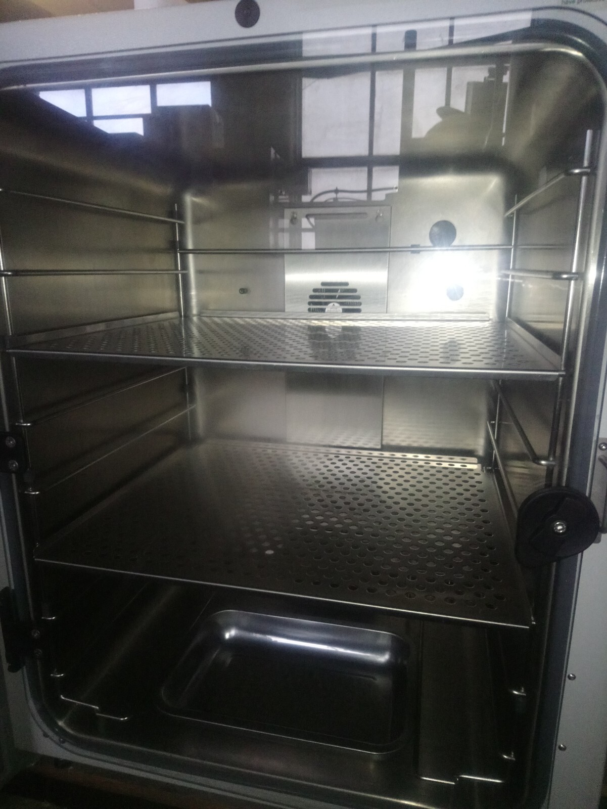 Eppendorf New Brunswick Galaxy 170R CO2 incubator Cooling option fitted