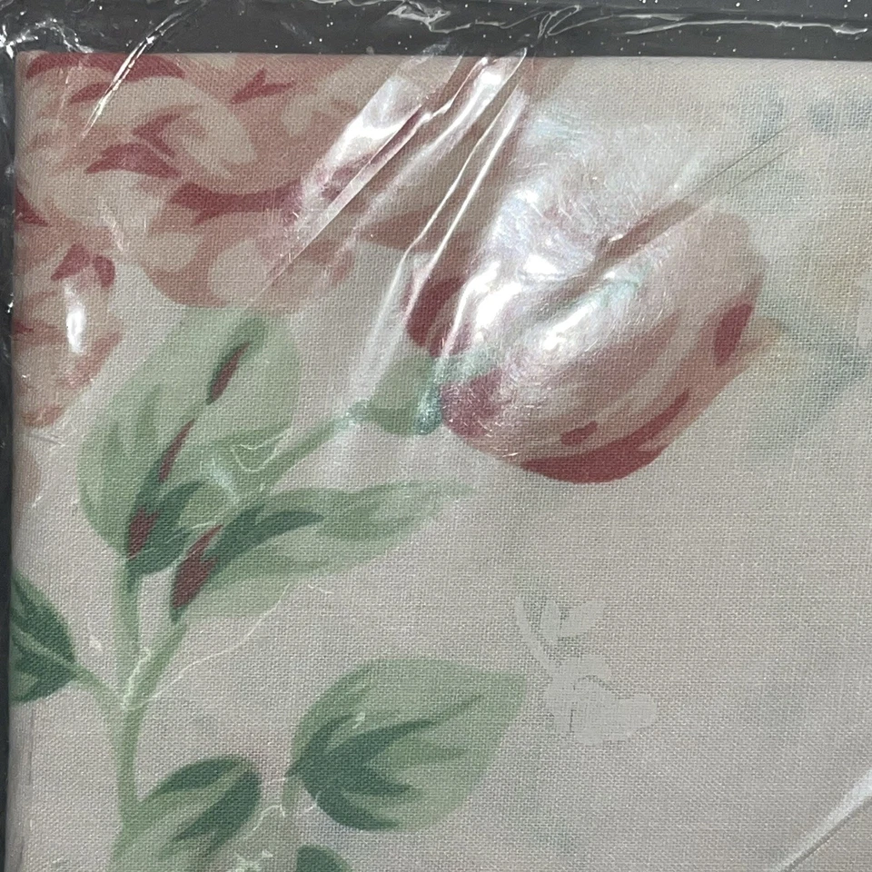 new Vintage cream Floral Pillowcases 19 x 29 inches rosemary roses cream pink - Image 2 of 4