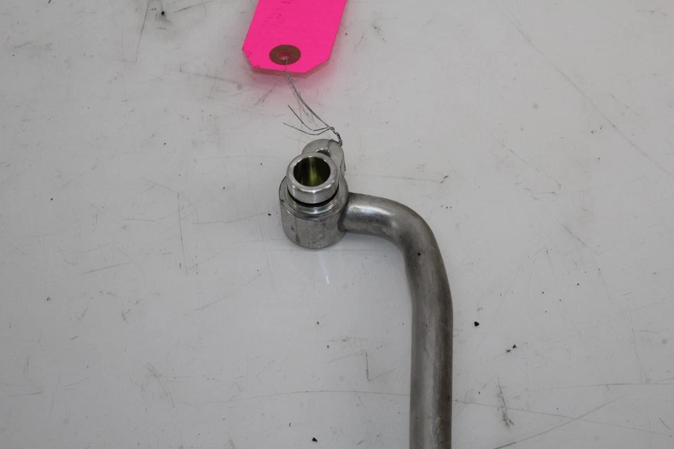 Manguera de succión de aire acondicionado Subaru WRX STI 2015-2021 2,5 L OEM DS189 Foto 2 de 4