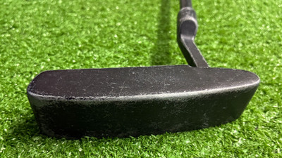 Unbranded Heel & Toe Weighted  Blade Putter  / Graphite 36'' /  NEW Grip / dj0034