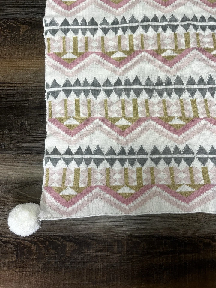 Manta para bebé Emily & Meritt Pottery Barn Kids *40”x 30” pompones pasteles dorados Foto 2 de 4