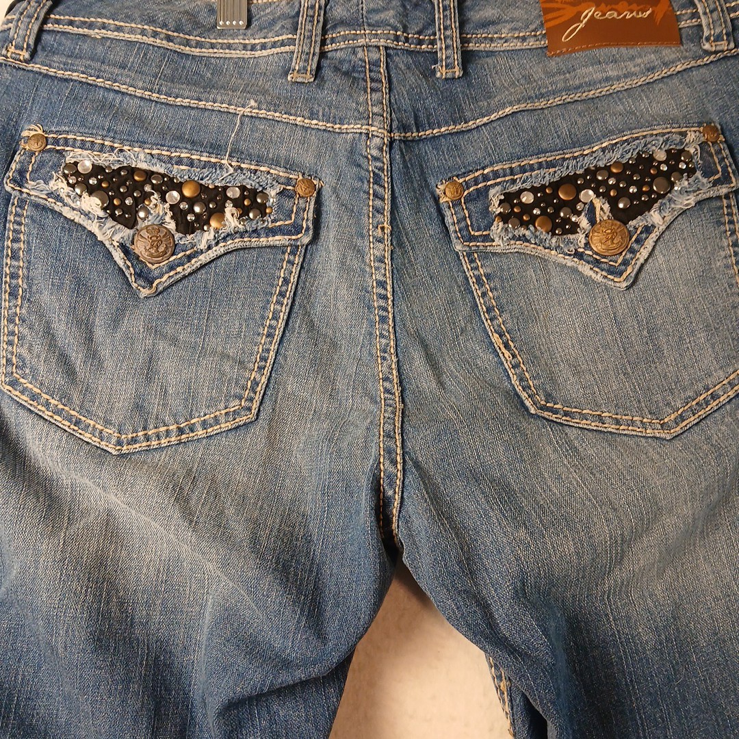 Picture 8 of 10