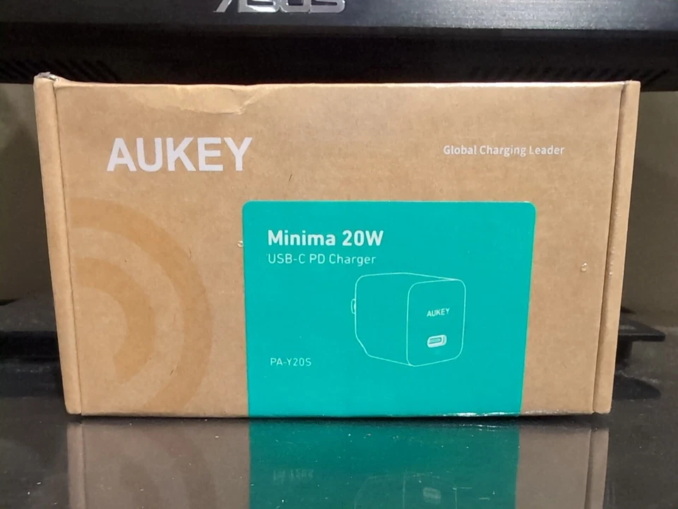 AUKEY Minima 20W USB-C PD Charger PA-Y20S - Image 2 of 4