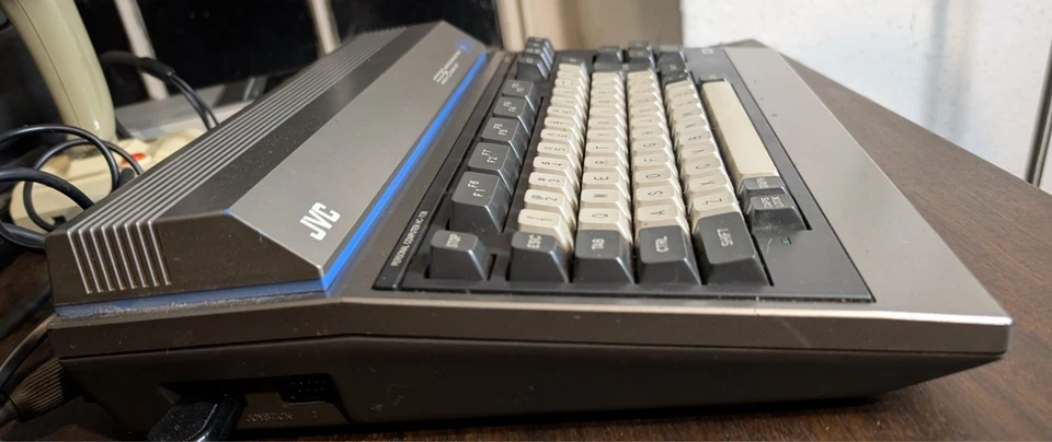 Computer JVC HC7GB 64k MSX + extra + giochi - Immagine 4 di 4