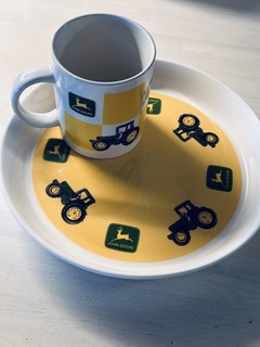 John Deere 2 pc Snack Set 9.25" Plate Dish and Mug 10 oz VTG Gibson Licenced EUC