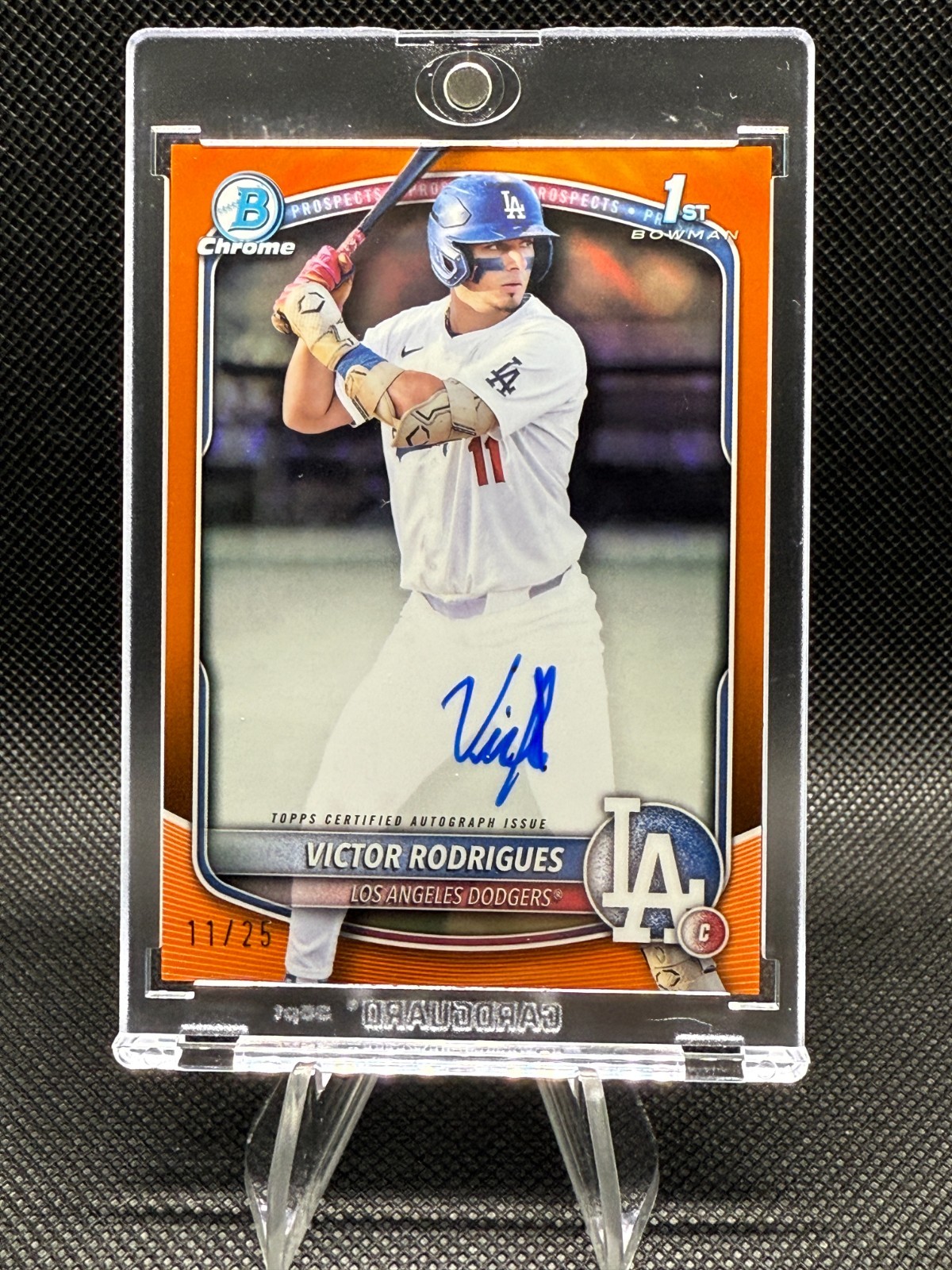 2025 Bowman Chrome Victor Rodrigues Autograph Orange Refractor /25 1st Bowman