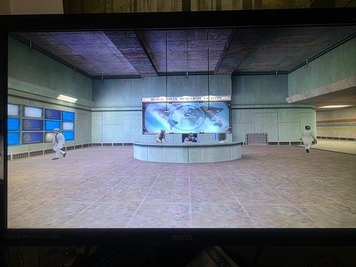 Bercom (Medion) MT6 Retro Multimedia Windows XP PC - Picture 16 of 17