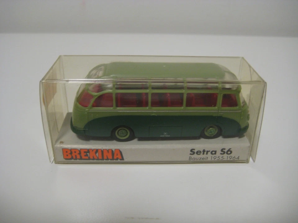Brekina H0 5600 (2) - Autobús Setra S6 1955-1964 verde oscuro y verde claro - Imagen 2 de 4