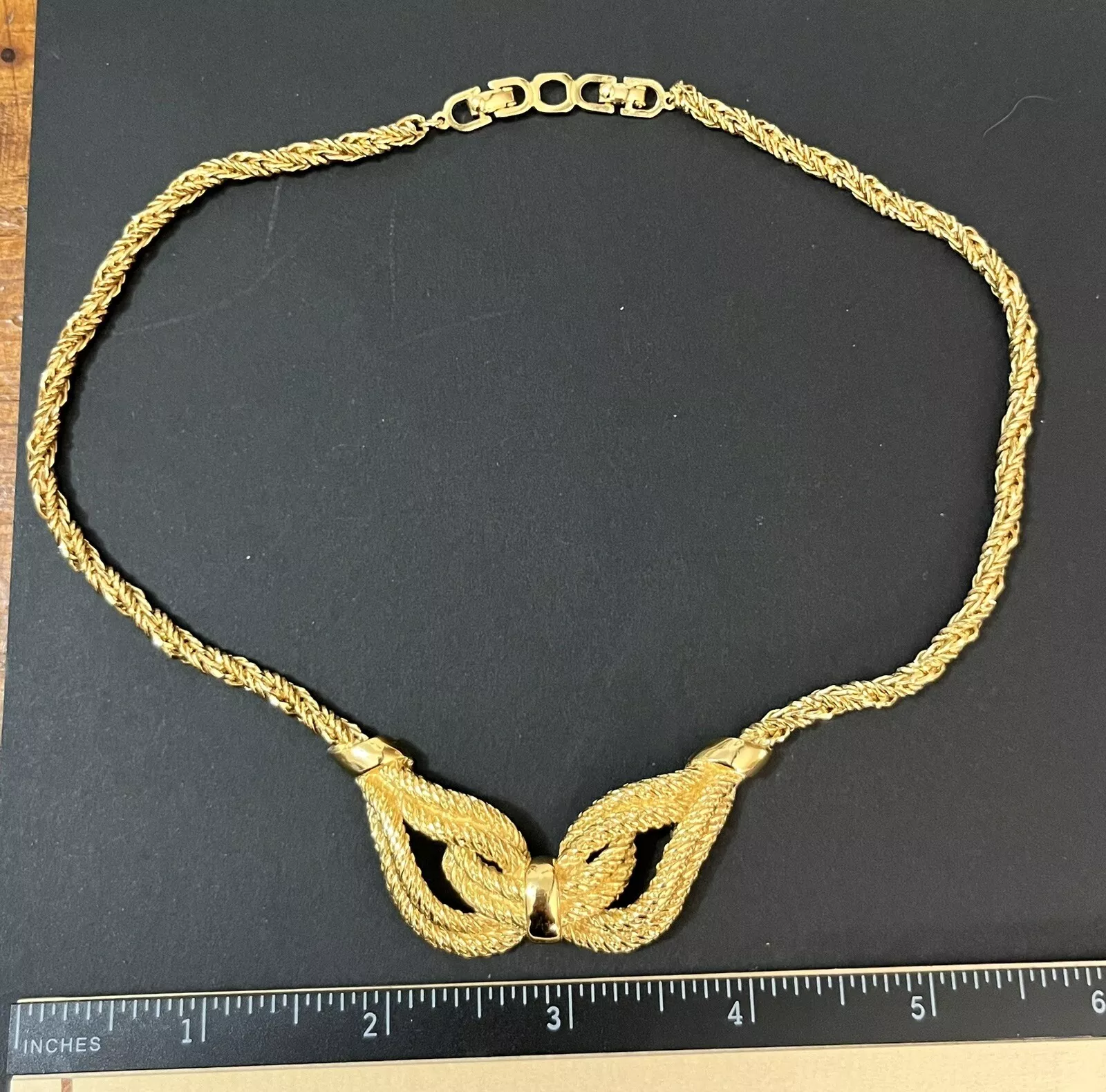 Collier ancien signé chr. Bijou de succession Dior Christian Statement ton or