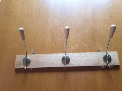 Vintage 50er Hakenleiste 45cm Garderobenleiste Wand-Garderobe Messing/Vollholz - Bild 1 von 4