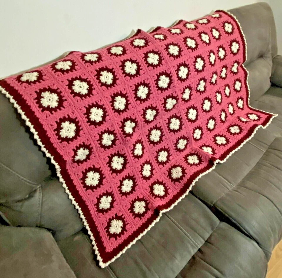 Abuela Cuadrada Ganchillo Hecho a Mano Rosa Afgana/Marate/Blanco 51" x 36" Foto 2 de 4